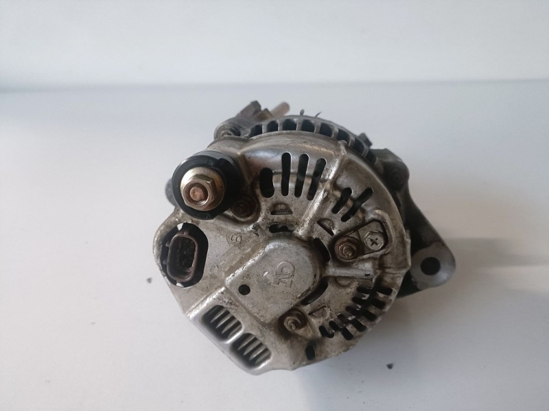 Recambio de alternador para hyundai matrix (fc) d3ea referencia OEM IAM 3730027601  