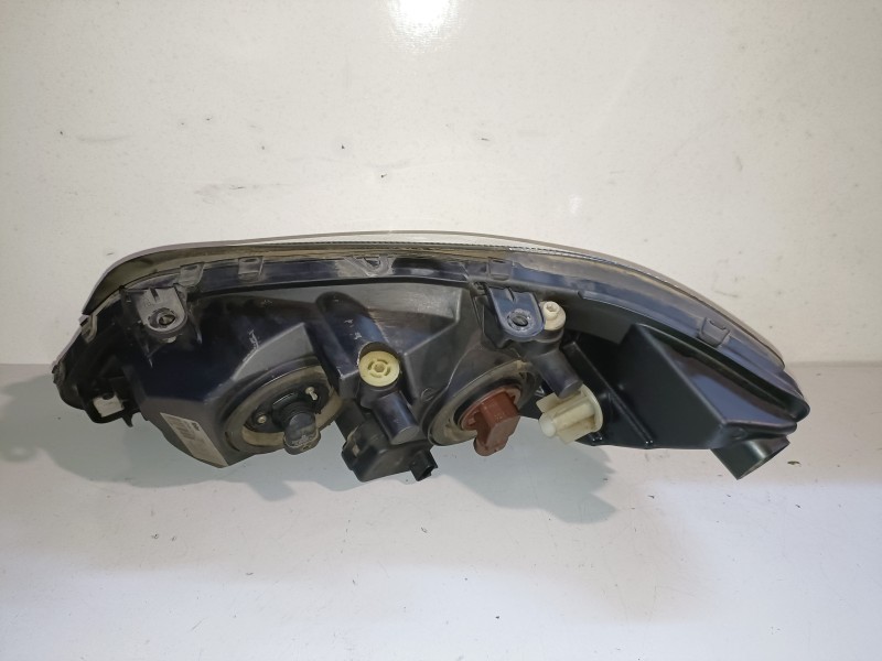 Recambio de faro derecho para opel zafira a y22dtr referencia OEM IAM   