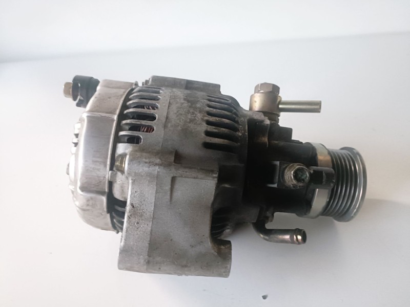 Recambio de alternador para hyundai matrix (fc) d3ea referencia OEM IAM 3730027601  