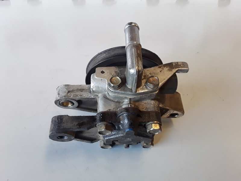 Recambio de bomba direccion para hyundai coupe (j2) g4gr referencia OEM IAM   