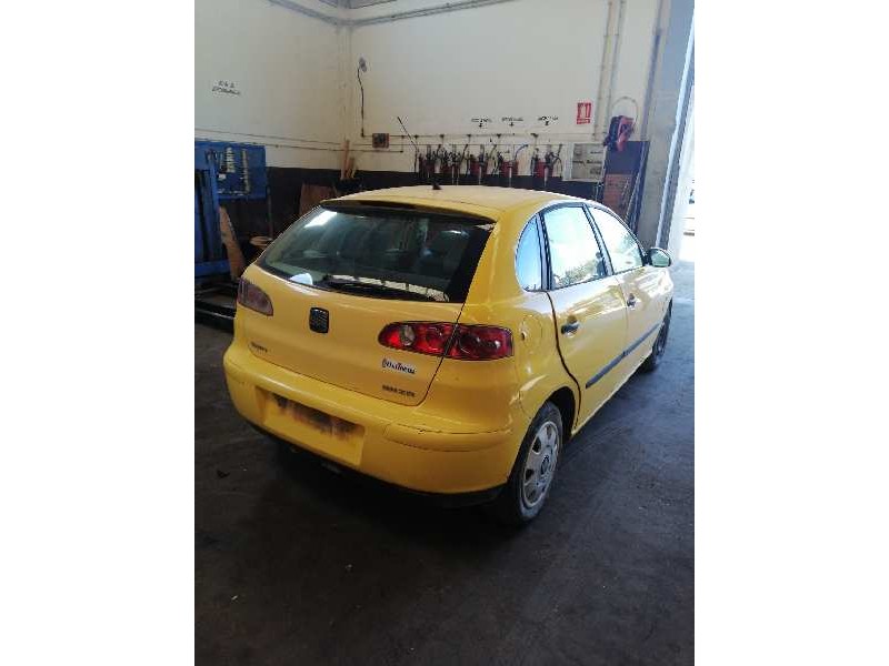 seat ibiza (6l1) del año 2002