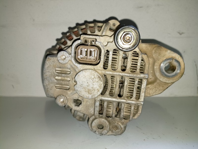 Recambio de alternador para mitsubishi montero (v60/v70) 4m41 referencia OEM IAM A3TB1999/ME203546  