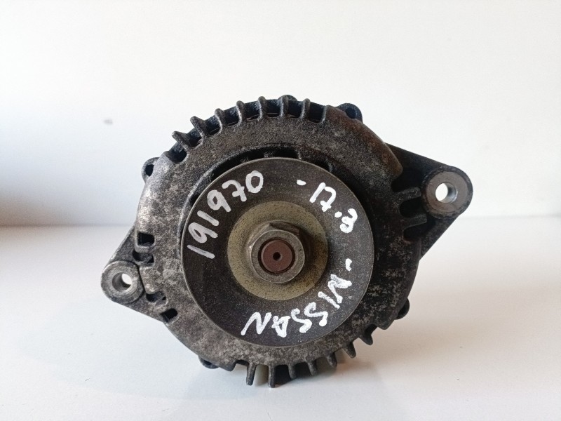 Recambio de alternador para nissan almera tino (v10m) yd22 referencia OEM IAM 23100BN300  