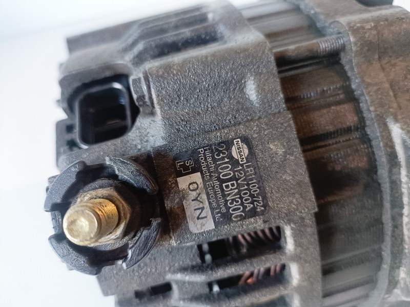 Recambio de alternador para nissan almera tino (v10m) yd22 referencia OEM IAM 23100BN300  