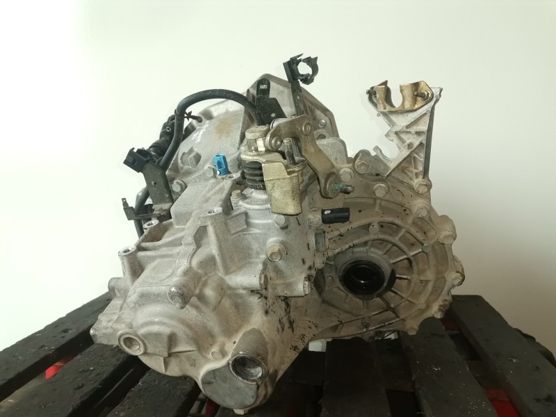 Recambio de caja cambios para nissan primera traveller (p12) yd22 referencia OEM IAM   