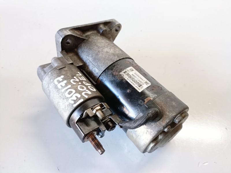 Recambio de motor arranque para opel insignia berlina a20dth referencia OEM IAM M001T30072/55353857  