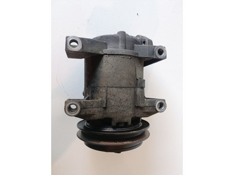 Recambio de compresor aire acondicionado para nissan almera tino (v10m) yd22 referencia OEM IAM 92600BN300  