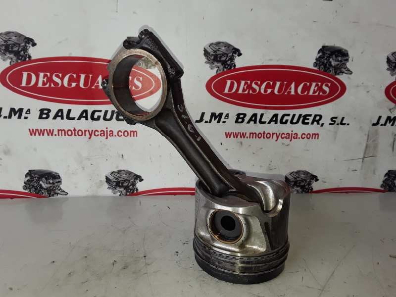 Recambio de piston para seat leon (1p1) bkd referencia OEM IAM V400/038J  