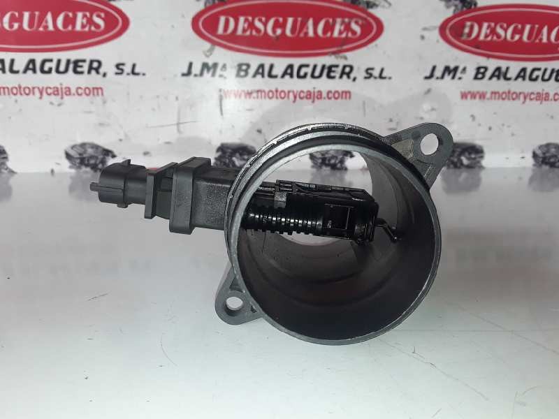 Recambio de caudalimetro para opel agila b d13a referencia OEM IAM 0281002862  