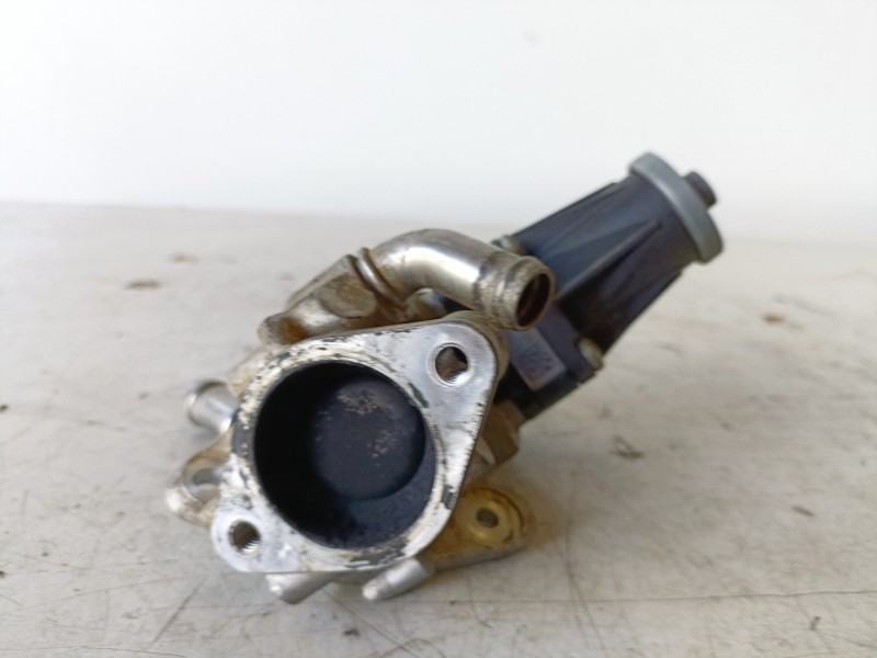 Recambio de valvula egr para ford ranger (tke) qj2r referencia OEM IAM 703784180  