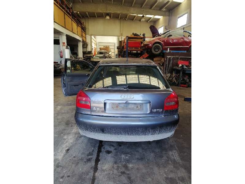 audi a3 (8l) del año 2000