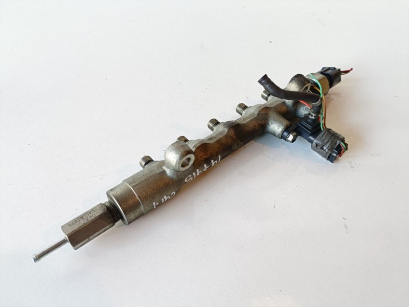Recambio de rampa inyectora para mazda 6 familiar (gh) r2aa referencia OEM IAM   