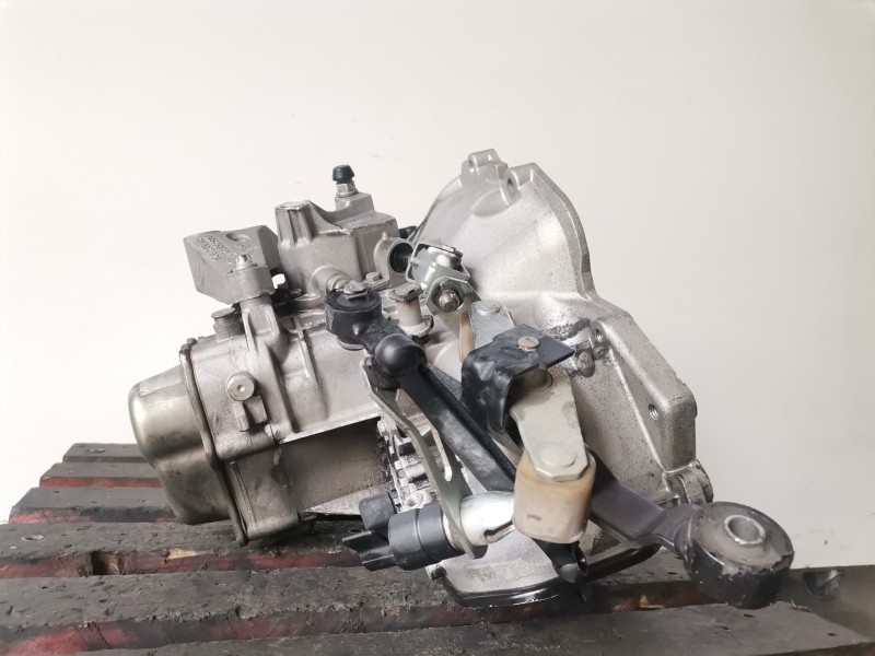 Recambio de caja cambios para opel astra h berlina z14xep referencia OEM IAM B24162F13M0418  
