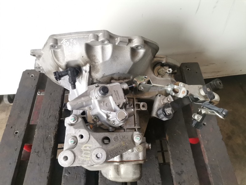 Recambio de caja cambios para opel astra h berlina z14xep referencia OEM IAM B24162F13M0418  