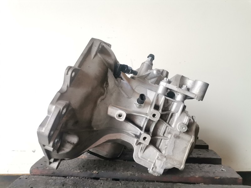 Recambio de caja cambios para opel astra h berlina z14xep referencia OEM IAM B24162F13M0418  