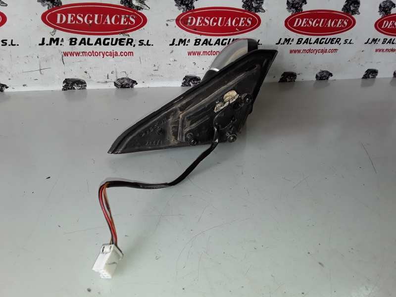 Recambio de retrovisor derecho para volvo v40 familiar d4192t3 referencia OEM IAM 0117373/0117374/0117375  