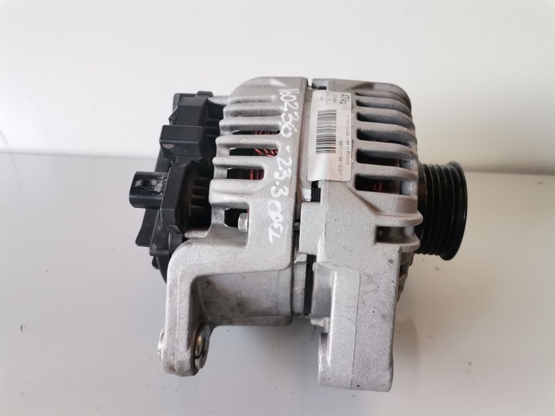 Recambio de alternador para opel astra h berlina z14xep referencia OEM IAM 0124326171  