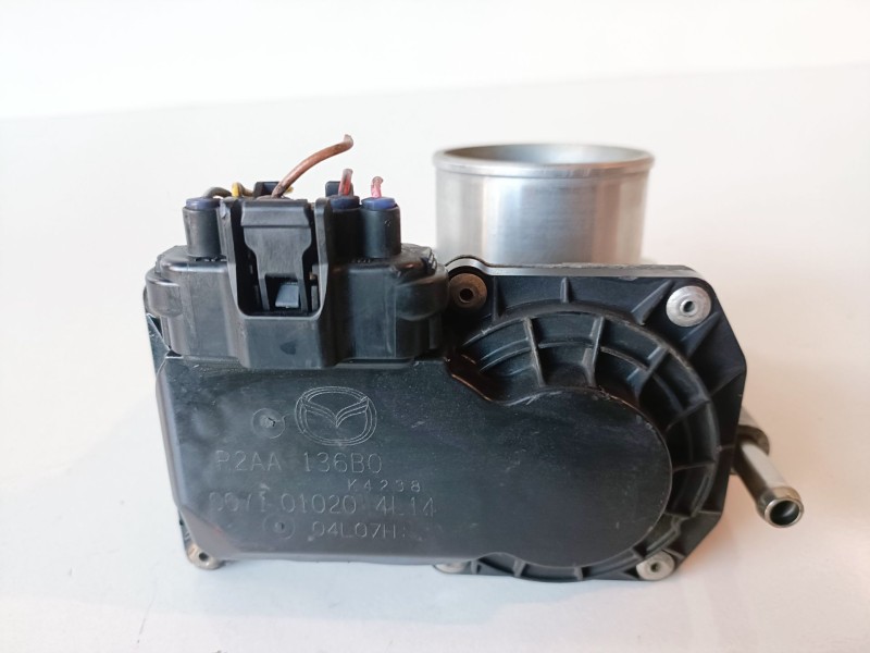 Recambio de caja mariposa para mazda 6 familiar (gh) r2aa referencia OEM IAM R2AA136B0  