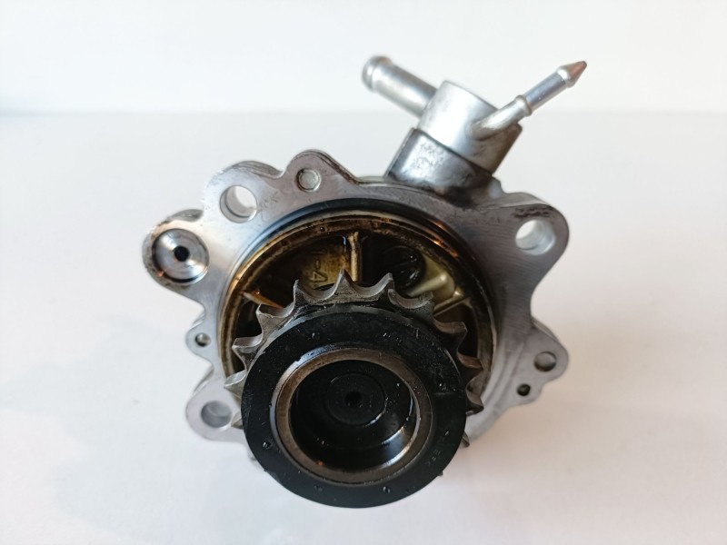 Recambio de depresor freno / bomba vacio para mazda 6 familiar (gh) r2aa referencia OEM IAM R2AA18G00  