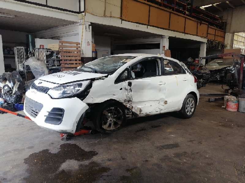 kia rio (ub) del año 2016