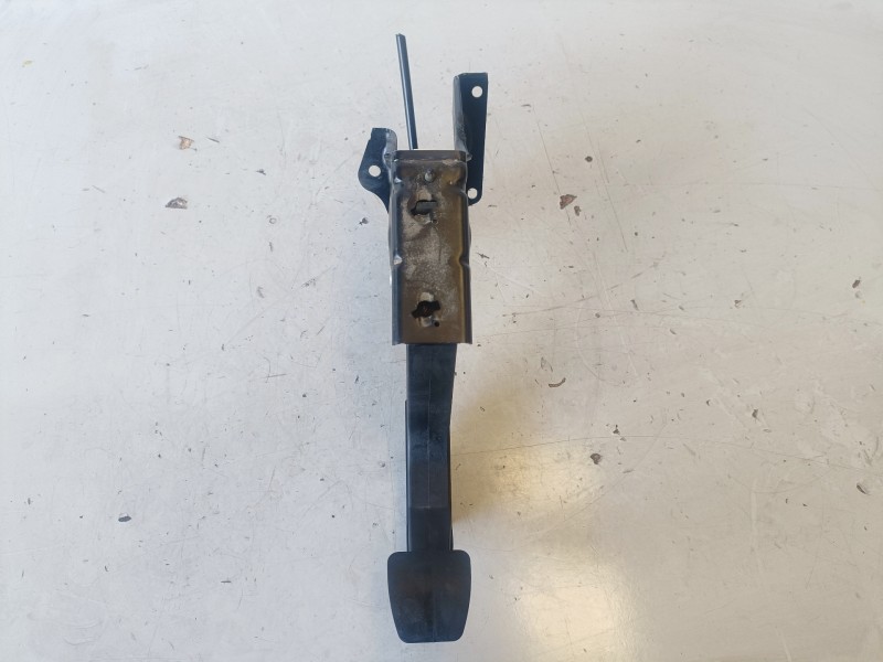 Recambio de pedal embrague para mercedes-benz sprinter ii furgón 651955 referencia OEM IAM A9062900212  