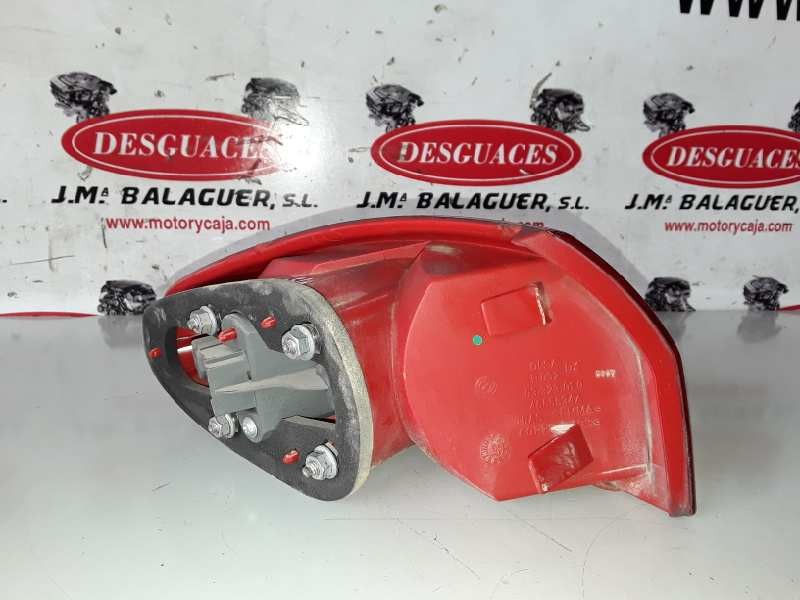 Recambio de piloto trasero derecho para alfa romeo 147 (190) 937a5000 referencia OEM IAM   