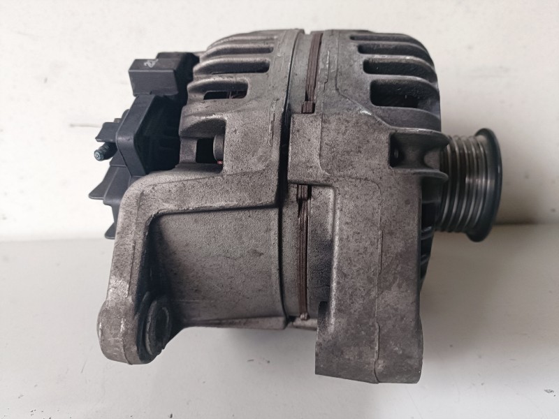 Recambio de alternador para opel zafira a y20dth referencia OEM IAM 0986042750  