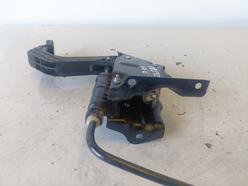 Recambio de pedal embrague para mercedes-benz sprinter ii furgón 651955 referencia OEM IAM A9062900212  
