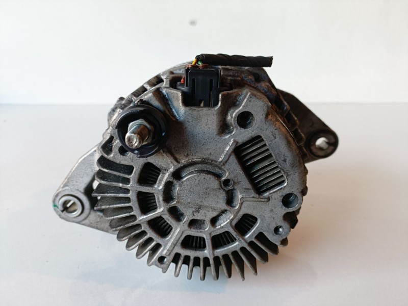 Recambio de alternador para mazda 6 familiar (gh) r2aa referencia OEM IAM A2TJQ681  