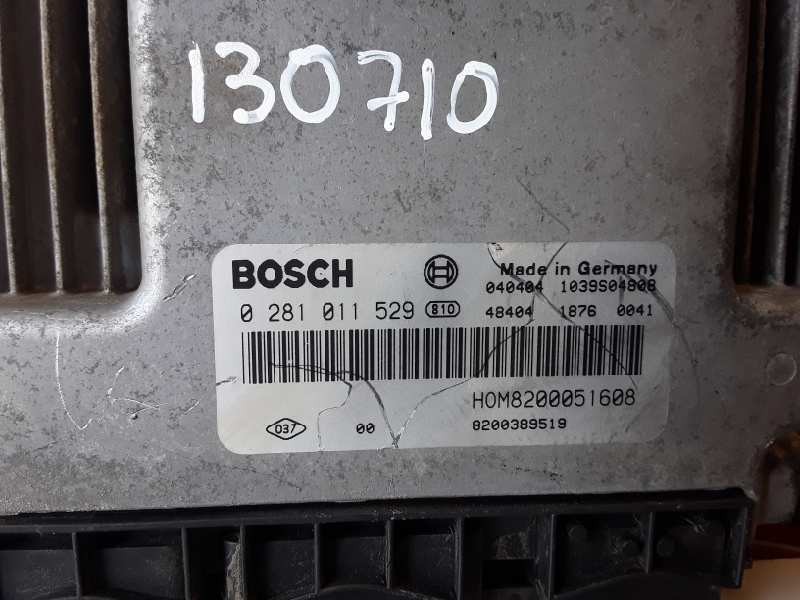 Recambio de centralita motor uce para renault trafic ii combi f9q760 referencia OEM IAM 0281011529/8200389519/1039S04808/HOM8200