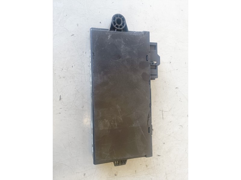 Recambio de centralita cierre para bmw serie 1 berlina (e81/e87) n47d20a referencia OEM IAM 6135914722601  