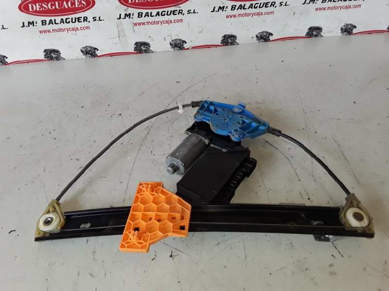 Recambio de elevalunas trasero derecho para audi a4 berlina (8e) avf referencia OEM IAM 8E0959802A/5WK47011DBF/105999107/8E08394