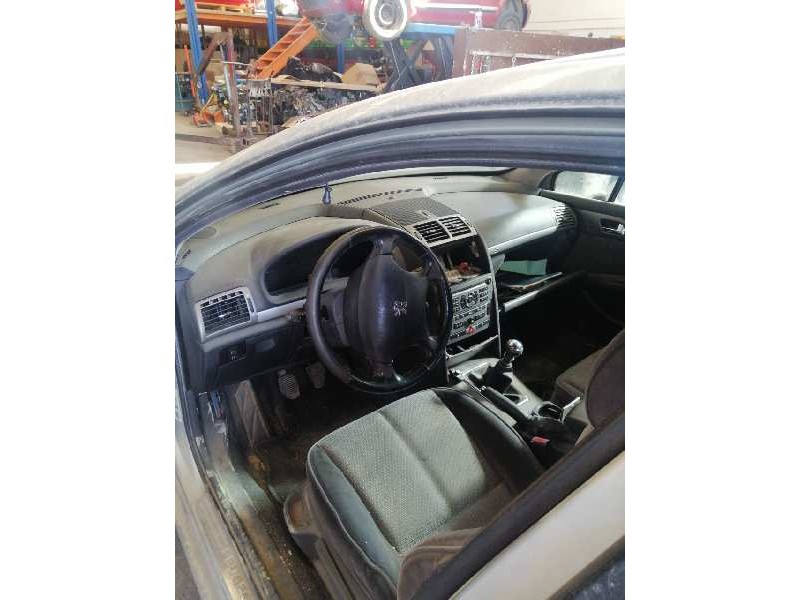 peugeot 407 del año 2004