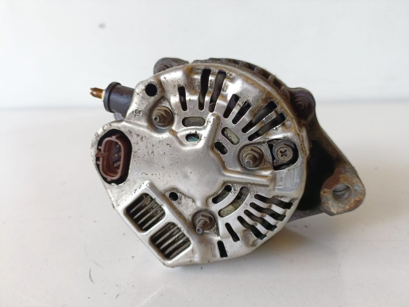Recambio de alternador para suzuki jimny (sn/fj) g13bb referencia OEM IAM 3140081A0  