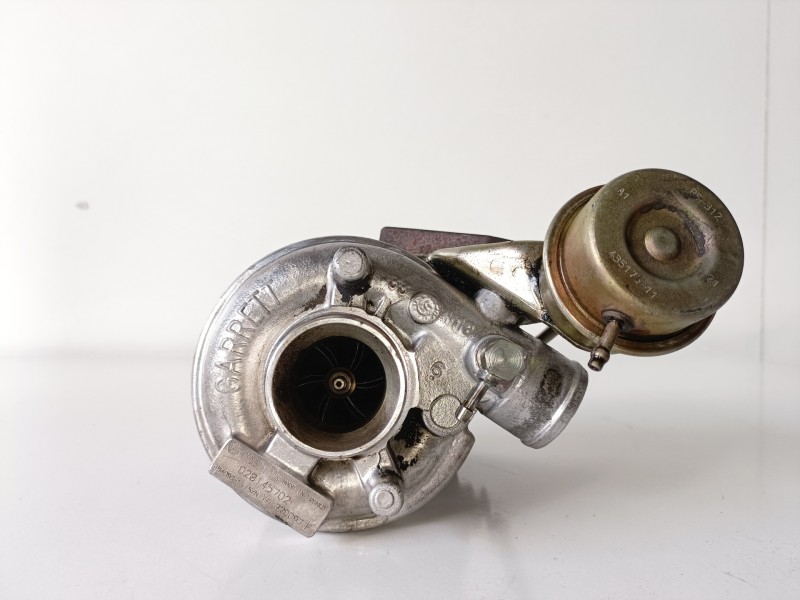 Recambio de turbocompresor para audi a4 berlina (b5) 1z referencia OEM IAM 0281145702  