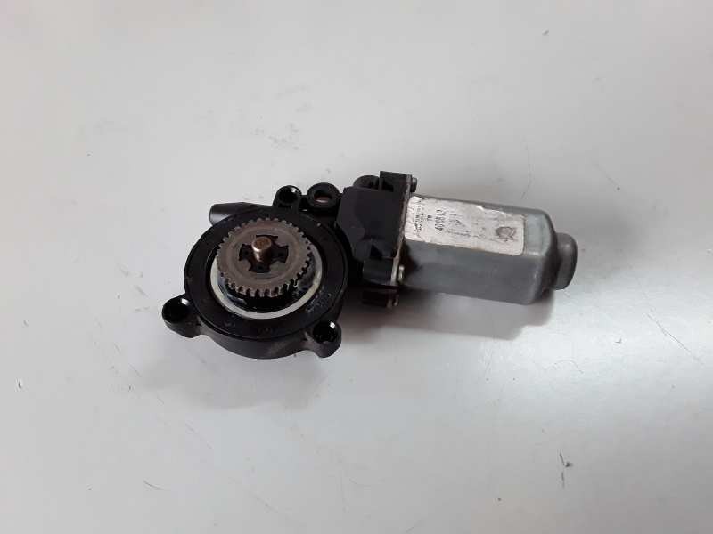 Recambio de motor elevalunas delantero derecho para chrysler jeep cherokee (kj) r425dohc referencia OEM IAM 400613  