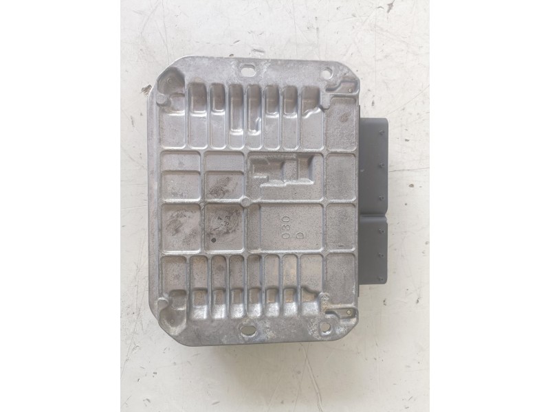 Recambio de centralita motor uce para mitsubishi asx (ga0w) 4n13 referencia OEM IAM 2757002952  