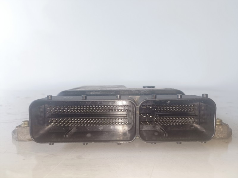 Recambio de centralita motor uce para mitsubishi asx (ga0w) 4n13 referencia OEM IAM 2757002952  