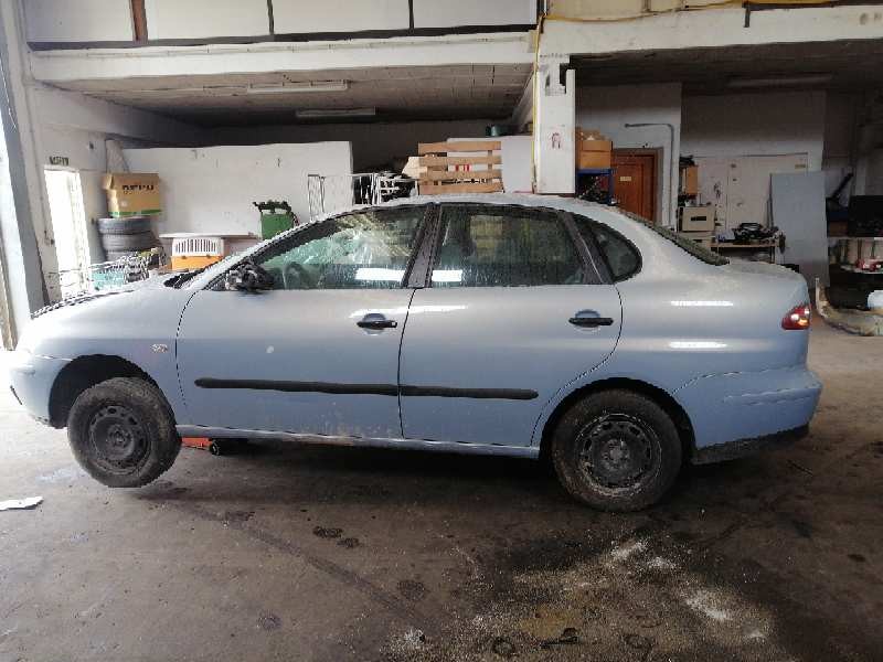 seat cordoba berlina (6l2) del año 2003