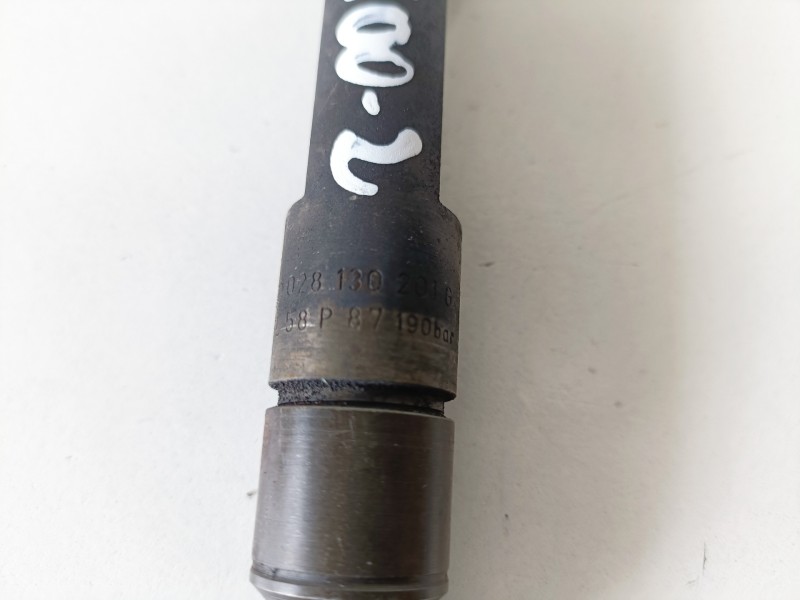 Recambio de inyector para audi a4 berlina (b5) 1z referencia OEM IAM 028130201G  