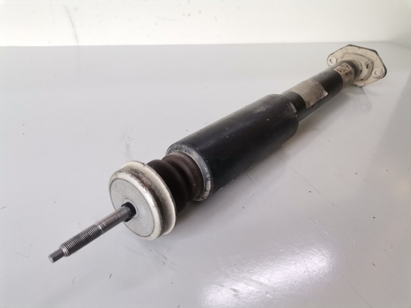 Recambio de amortiguador trasero derecho para bmw serie 3 touring (e91) 204d4 referencia OEM IAM 6772926  