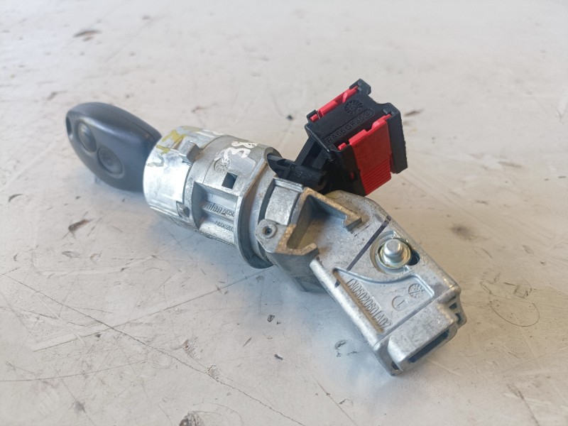 Recambio de conmutador de arranque para renault twingo ii k9k740 referencia OEM IAM 8200214168  