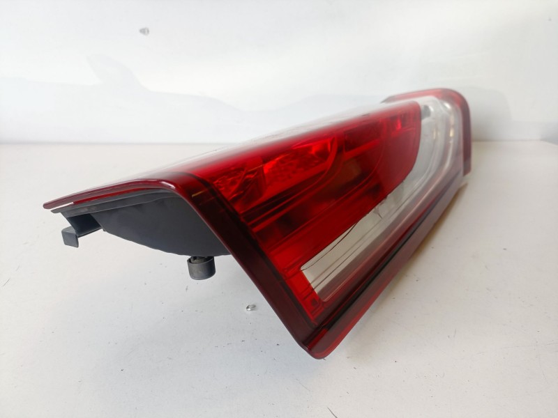 Recambio de piloto trasero izquierdo para iveco daily furgon f1agl411g referencia OEM IAM   