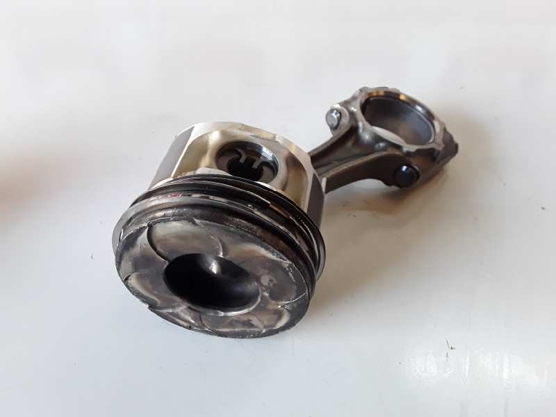 Recambio de piston para mitsubishi montero (v60/v70) 4m41 referencia OEM IAM   