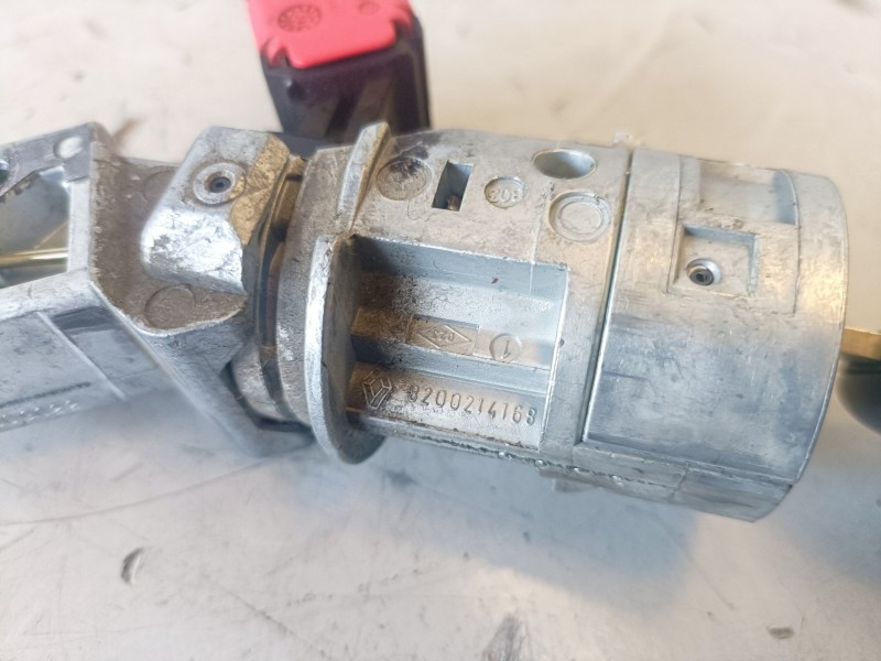Recambio de conmutador de arranque para renault twingo ii k9k740 referencia OEM IAM 8200214168  