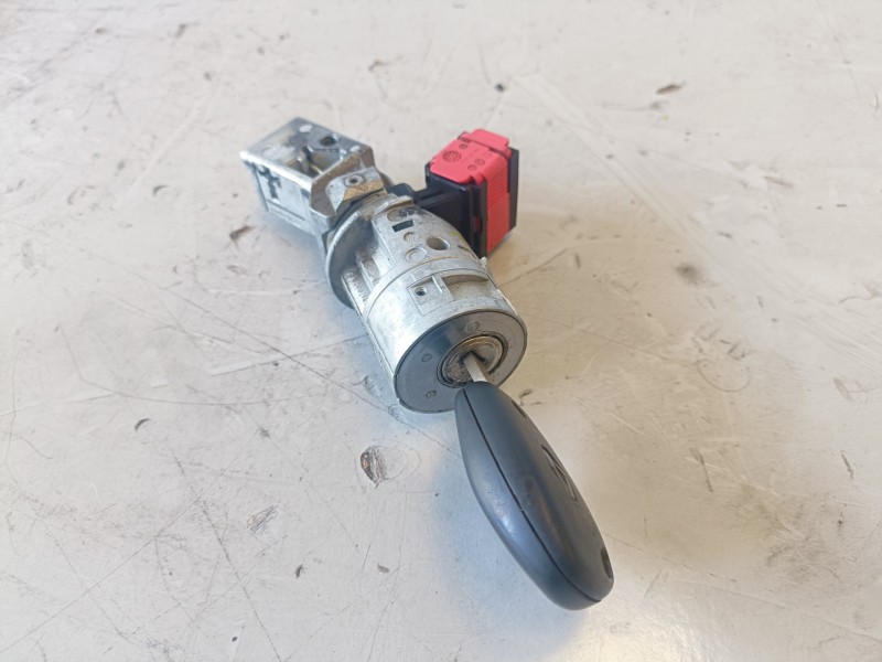 Recambio de conmutador de arranque para renault twingo ii k9k740 referencia OEM IAM 8200214168  