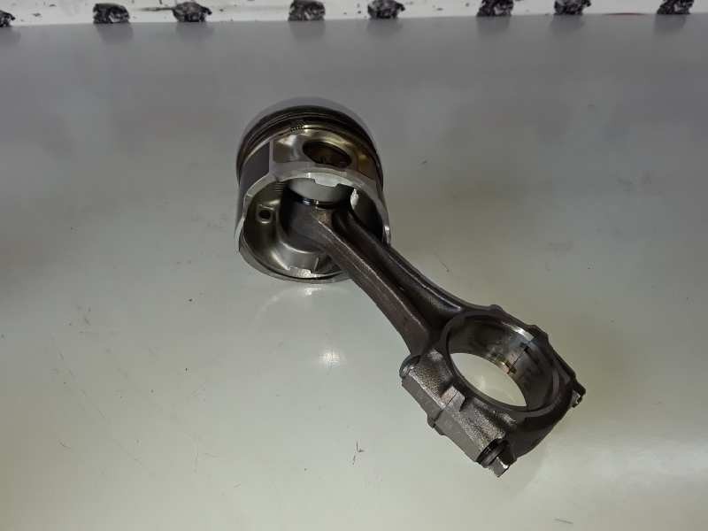 Recambio de piston para mitsubishi montero (v60/v70) 4m41 referencia OEM IAM   