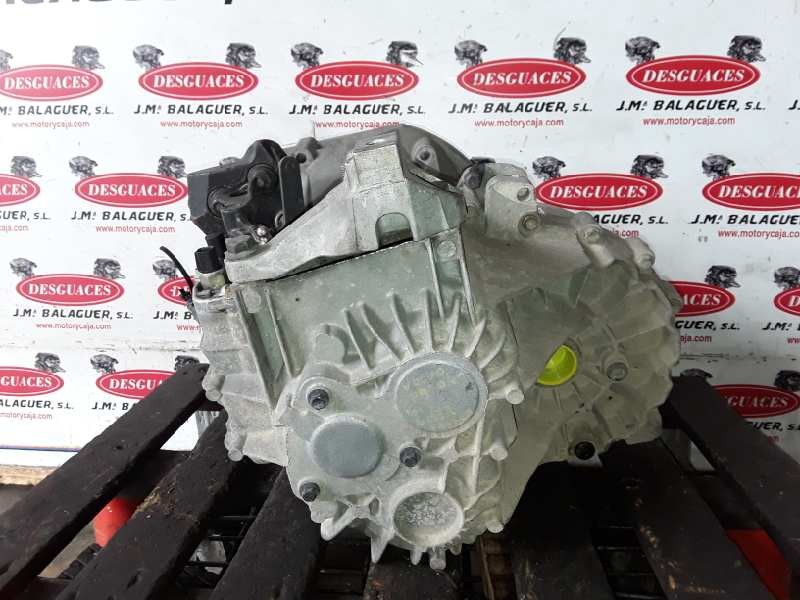 Recambio de caja cambios para volvo s40 berlina d4204t referencia OEM IAM 4M5R7002CD  