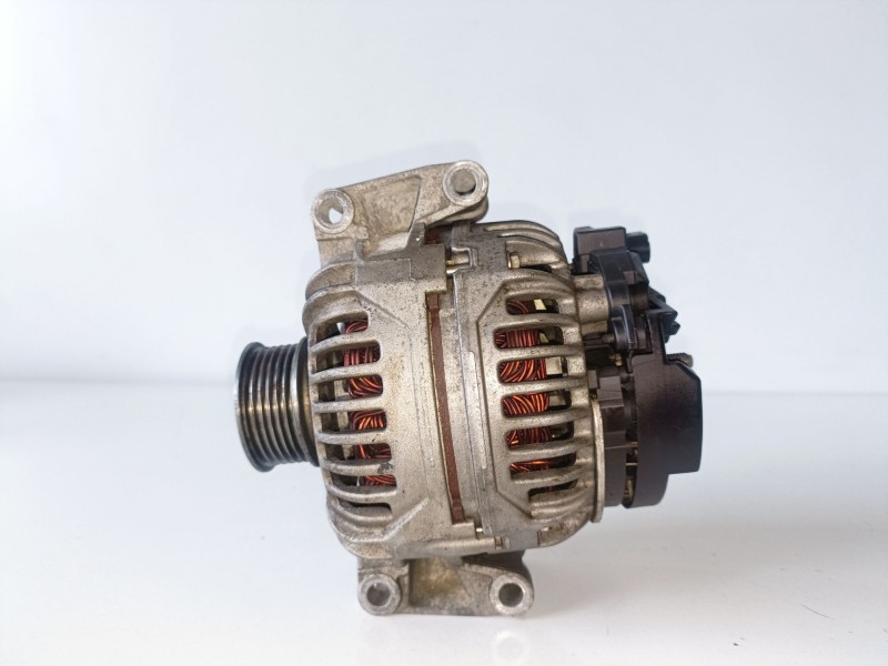 Recambio de alternador para audi a3 (8p1) ccza referencia OEM IAM 06B903016AB  