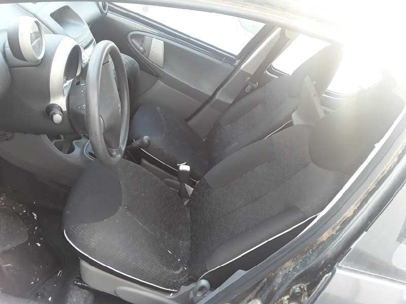 peugeot 107 del año 2009
